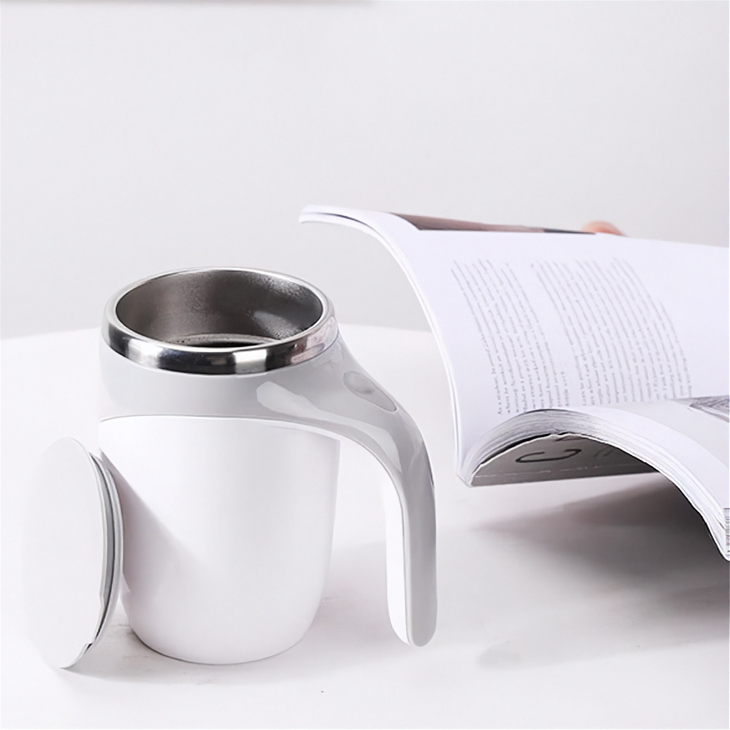 Luxvo™ Self-Stirring Mug – Mix Your Drinks Instantly